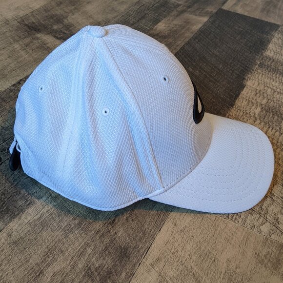 Oakley Hydrolix Hat White Baseball Cap Polyester Strapback Big Logo - Picture 4 of 7